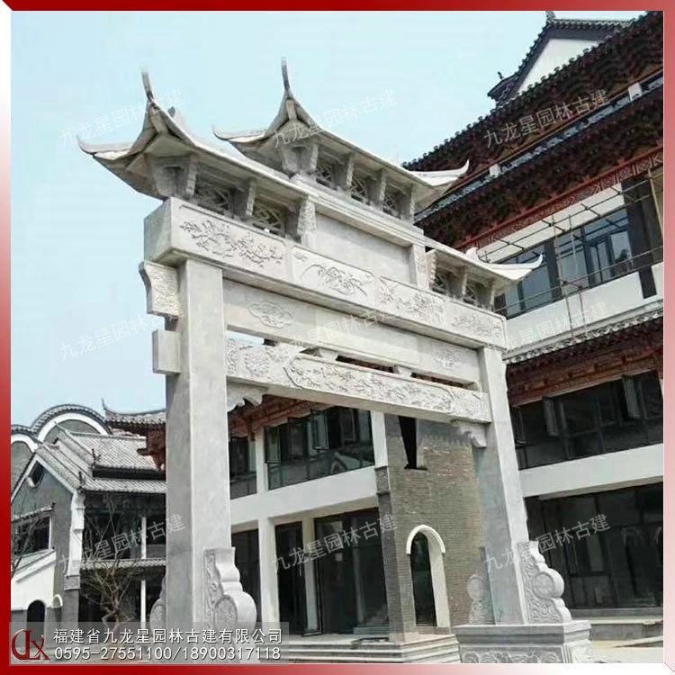 村莊單門(mén)石牌坊