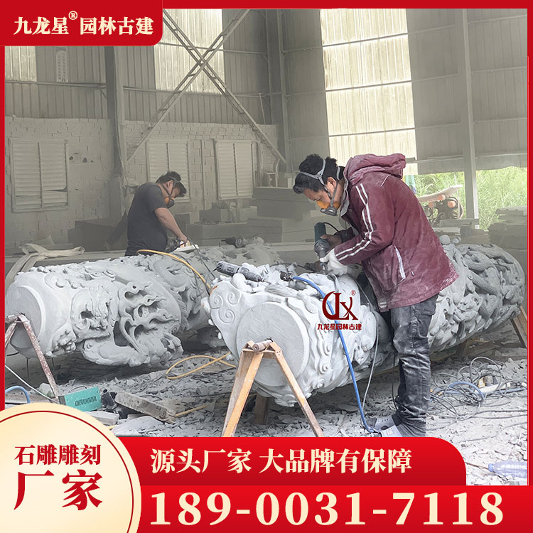 1699002293774383.jpg 石雕盤(pán)龍柱圖片